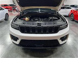 جیپ گراند شیرۆکی